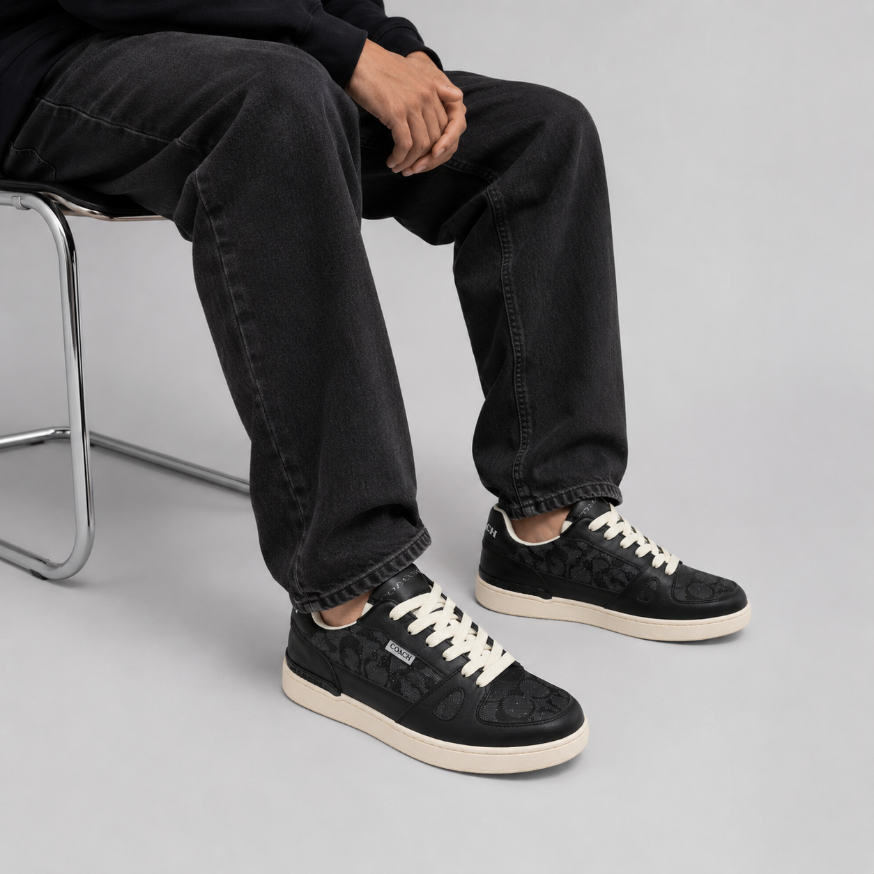 COACH FORMAL NEGRO